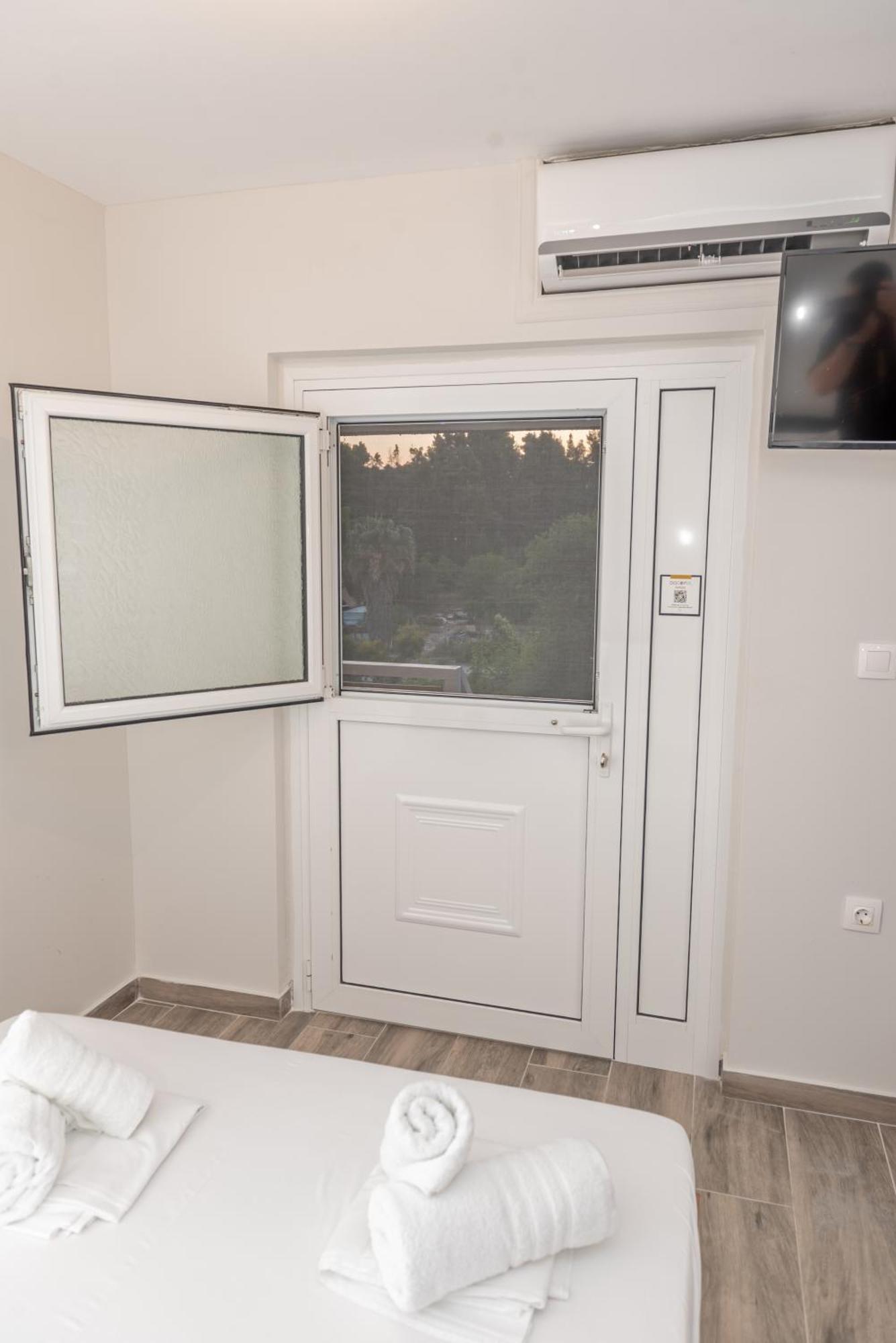 Medusa Rooms Kallithea  Exteriör bild